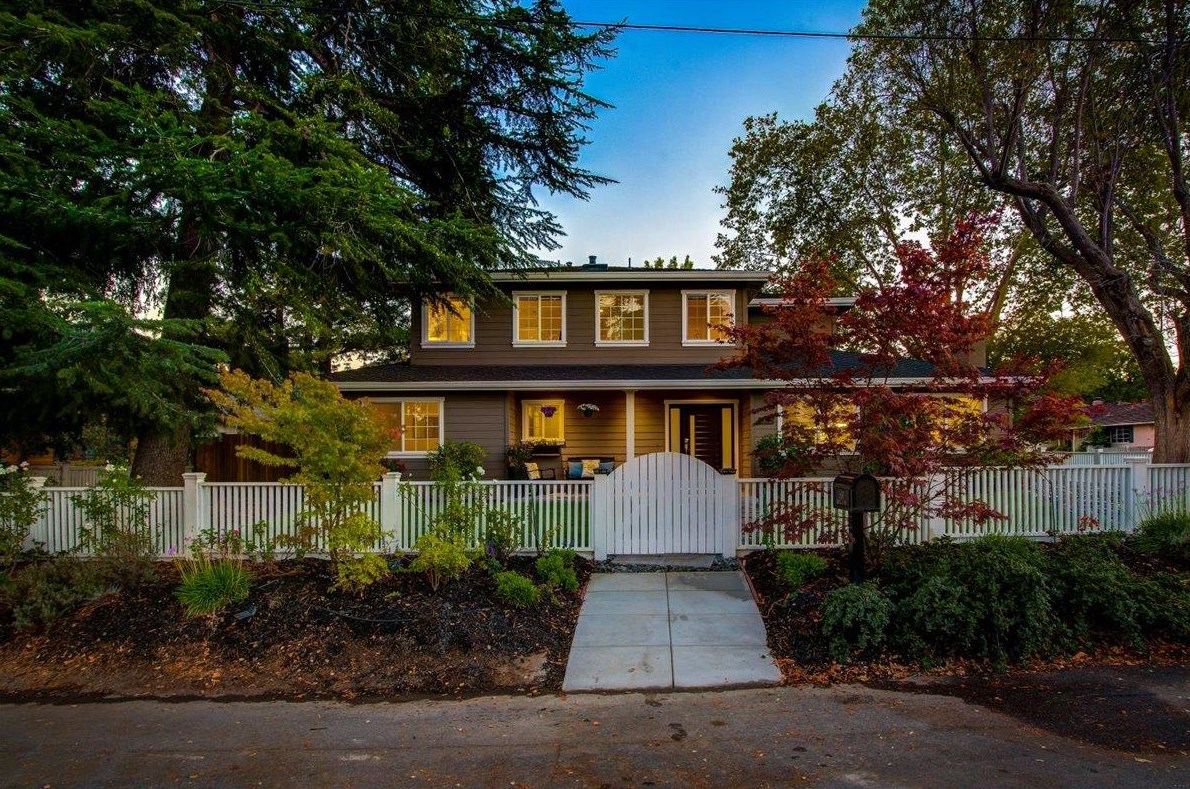 580 Camellia Way, Los Altos, CA 94024