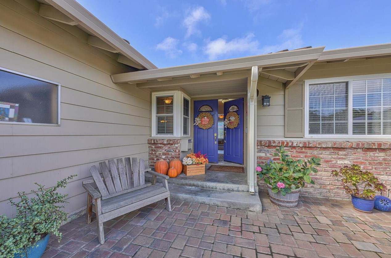 1154 Santa Fe Way, Salinas, CA 93901-1048