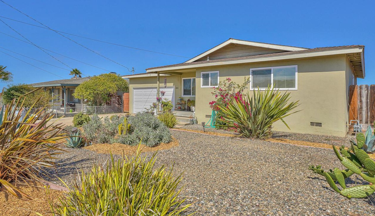 491 Jean Cir, Marina, CA 93933