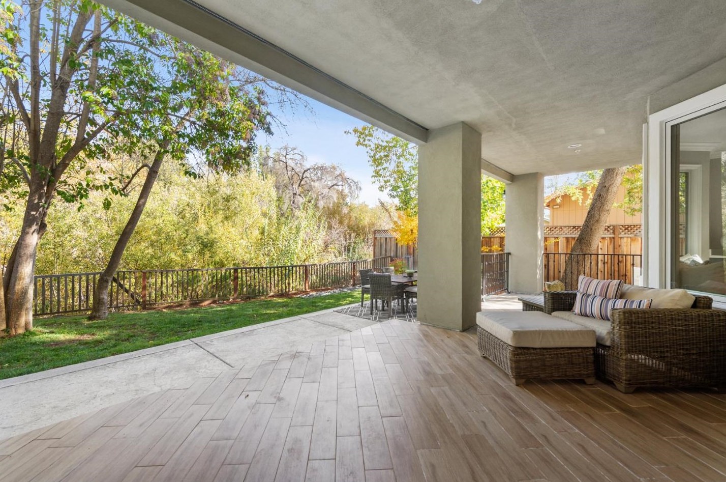 32 Homer Ln, Menlo Park CA  94025-6320 exterior