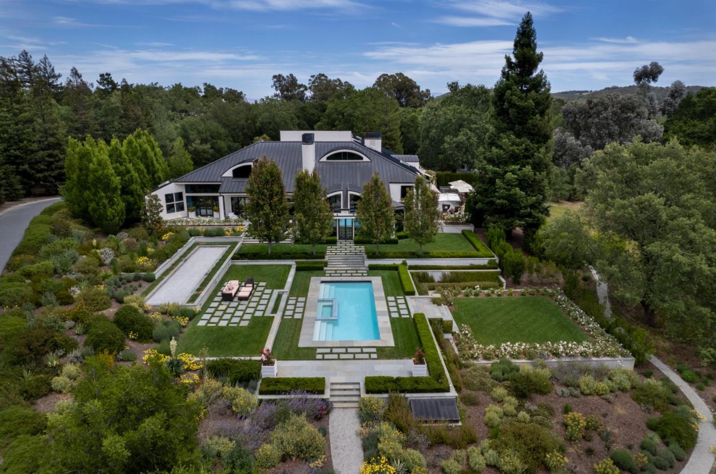 1015 Mountain Home Rd, Redwood City, CA 94062