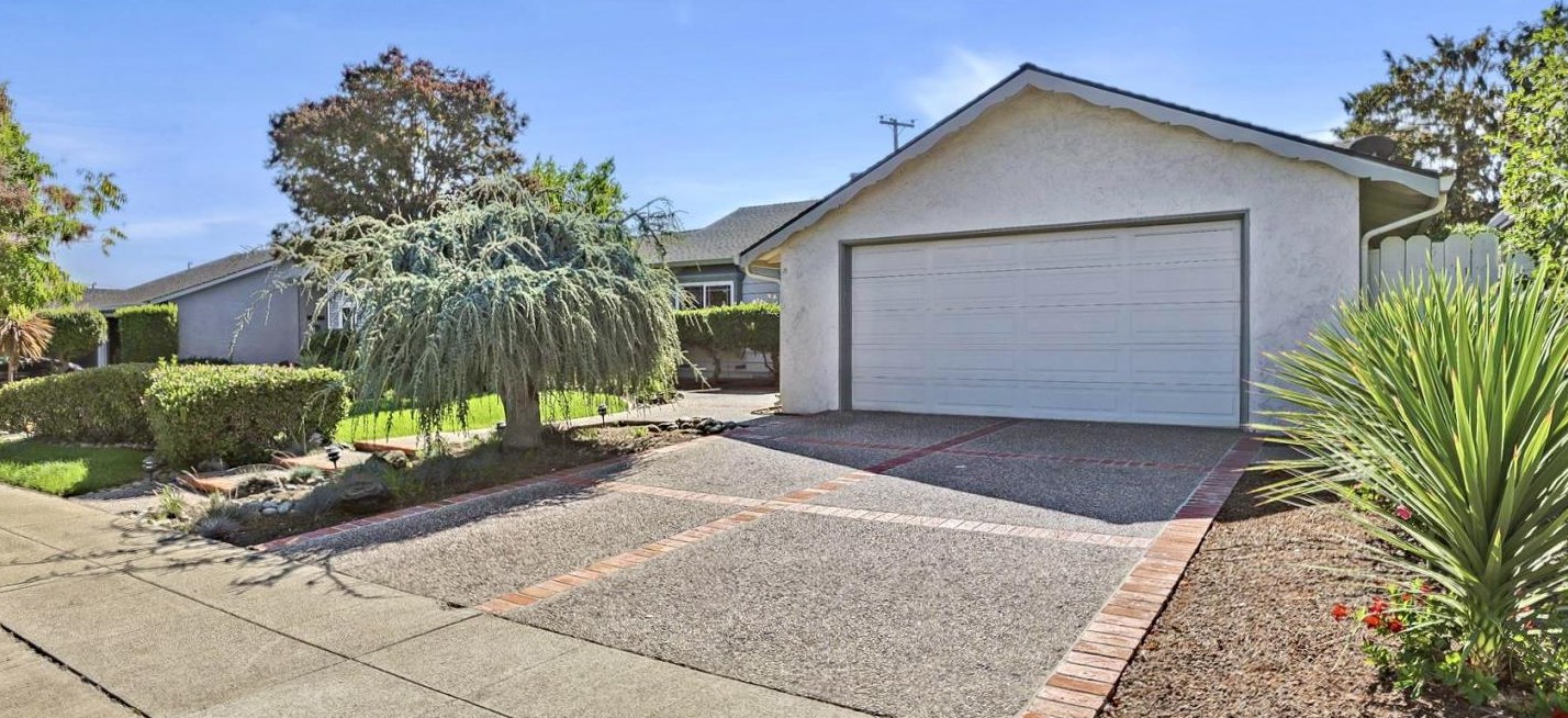 7568 Waterford Dr, Cupertino, CA 95014-5234