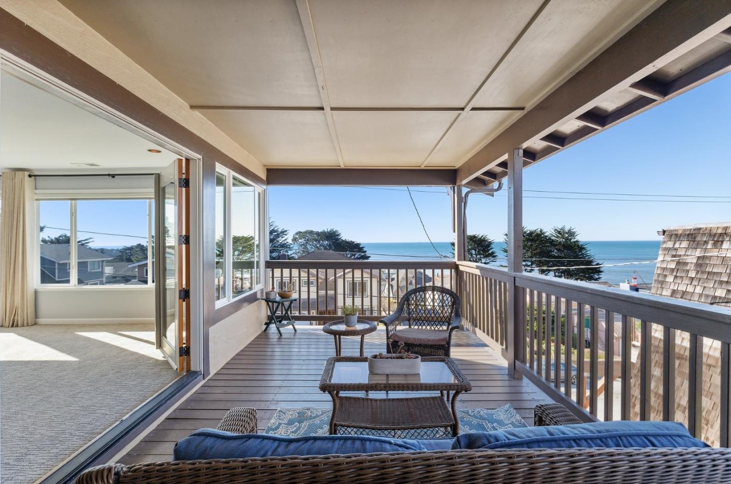 567 Sierra St, Moss Beach, CA 94038
