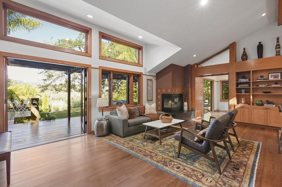 640 La Mesa Dr, Menlo Park, CA 94028-7417