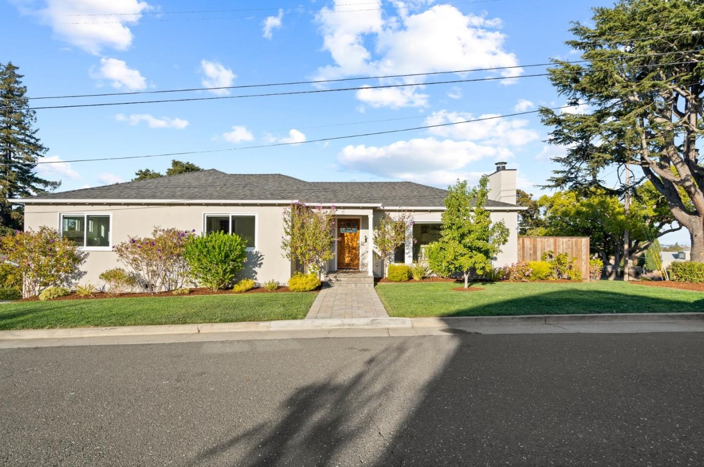 2641 Monterey St, San Mateo, CA 94403-2626