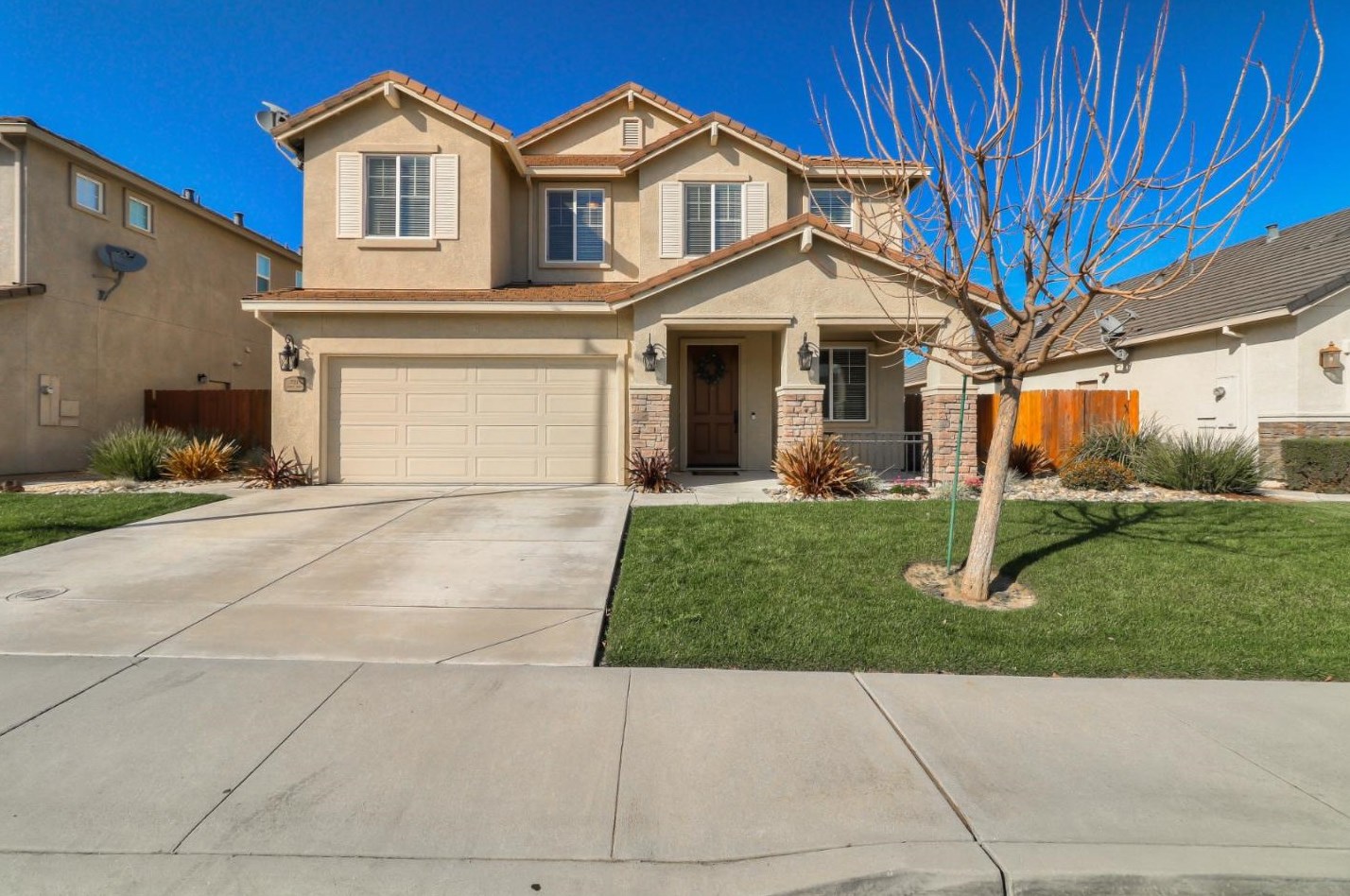 780 Riviera Dr, Hollister, CA 95023