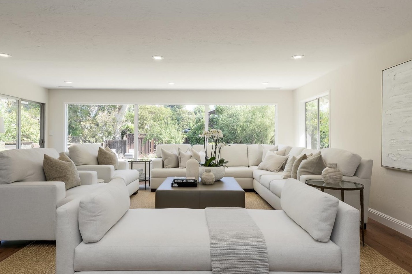 1061 Golden Way, Los Altos, CA 94024