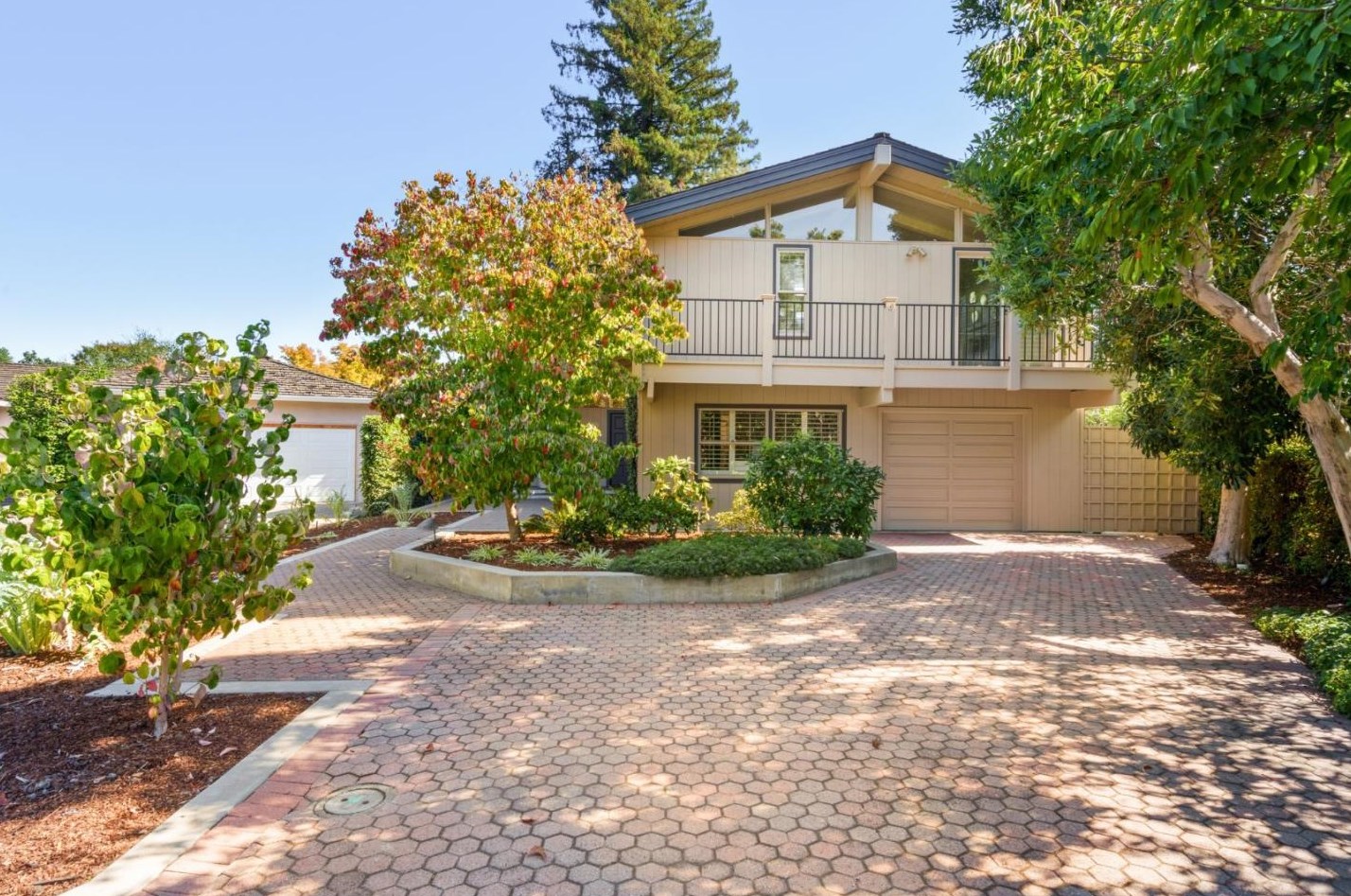 30 Regent Pl, Palo Alto, CA 94301