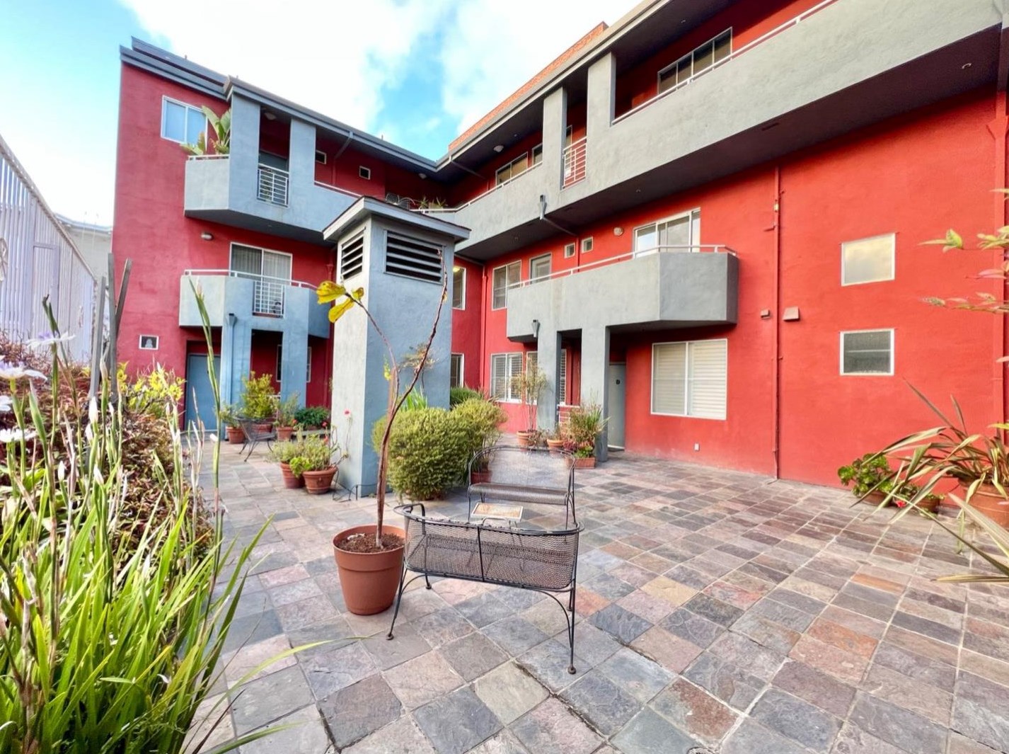342 Hayes St, San Francisco CA  94102-4421 exterior