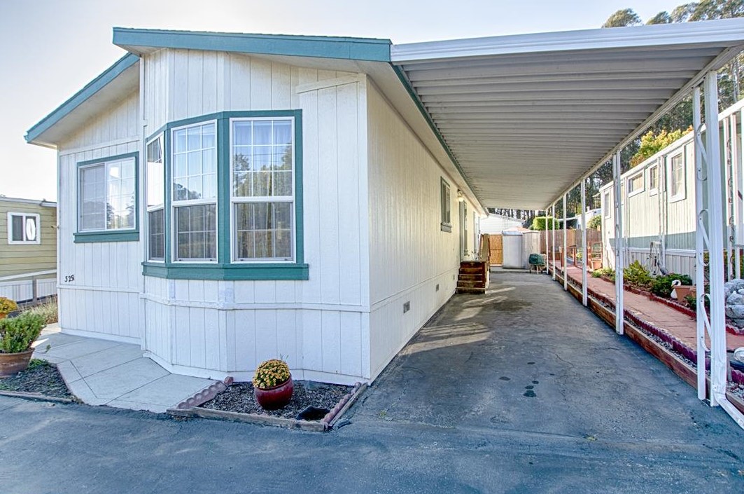 3251 Birchwood Ln, Soquel, CA 95073-2904
