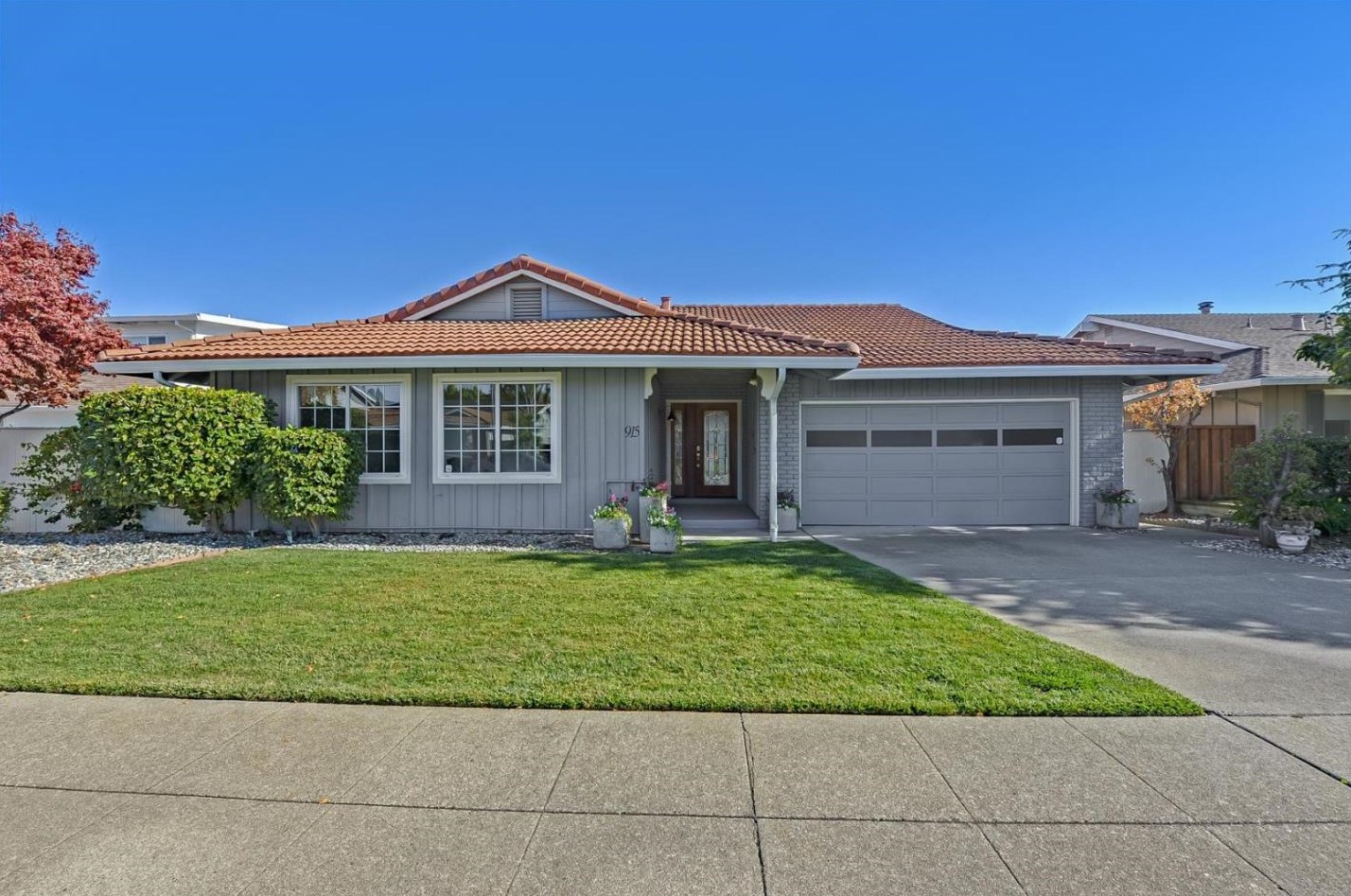 915 Lurline Dr, San Mateo, CA 94404-1832