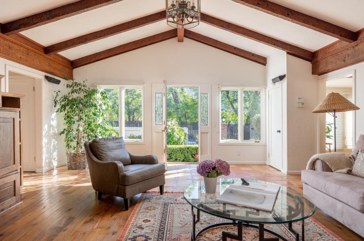 27155 Los Arboles Dr, Carmel, CA 93923-8439