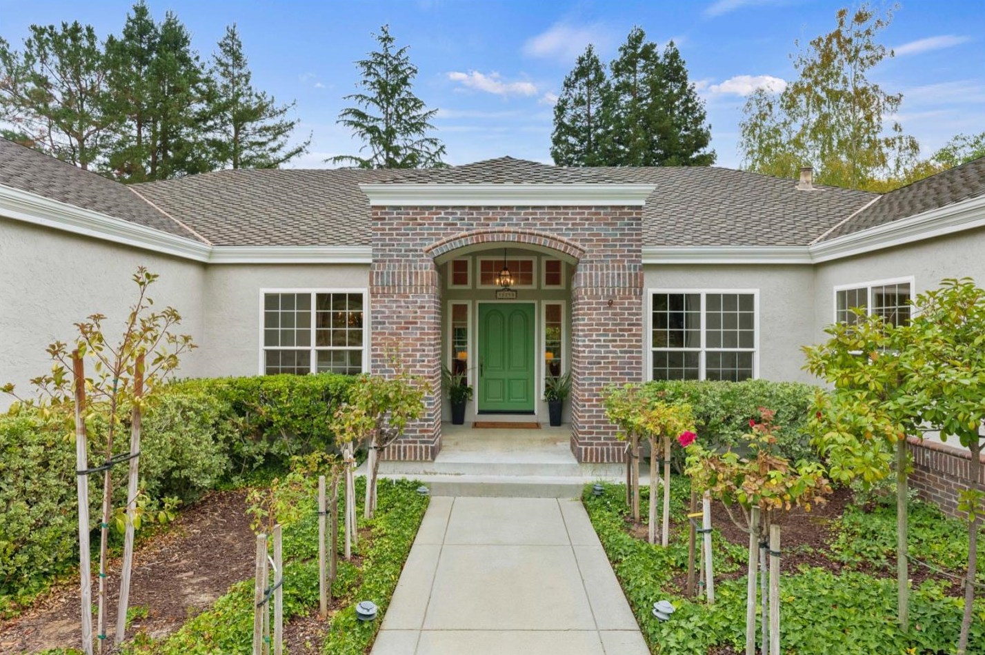 12250 Beauchamps Ln, Saratoga, CA 95070-6506