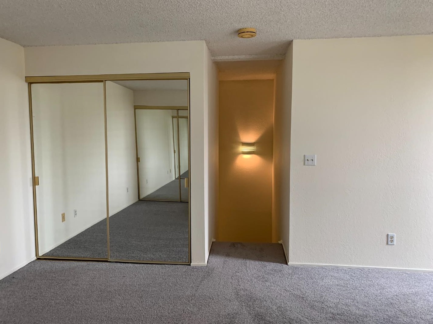 815 Sea Spray Ln, San Mateo CA  94404-2434 exterior