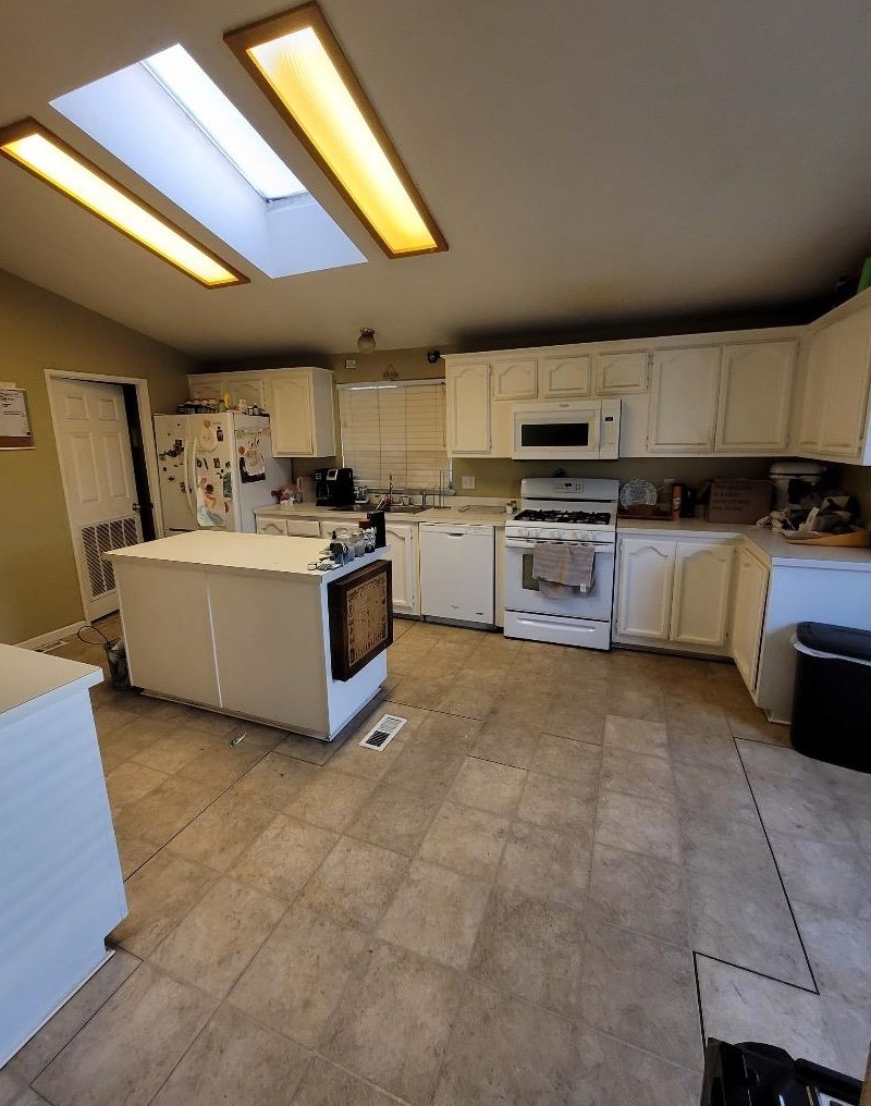 500 W 10th St 63, Gilroy, CA 95020