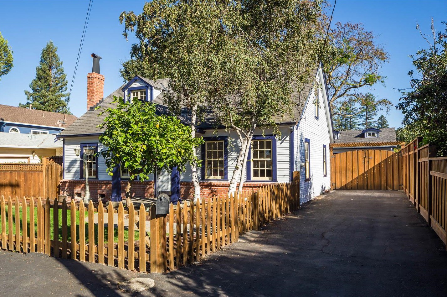 722 14th Ave, Menlo Park, CA 94025-1910