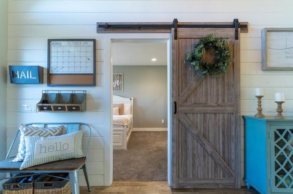 640 Ridgemark Dr, Hollister CA  95023-6457 exterior