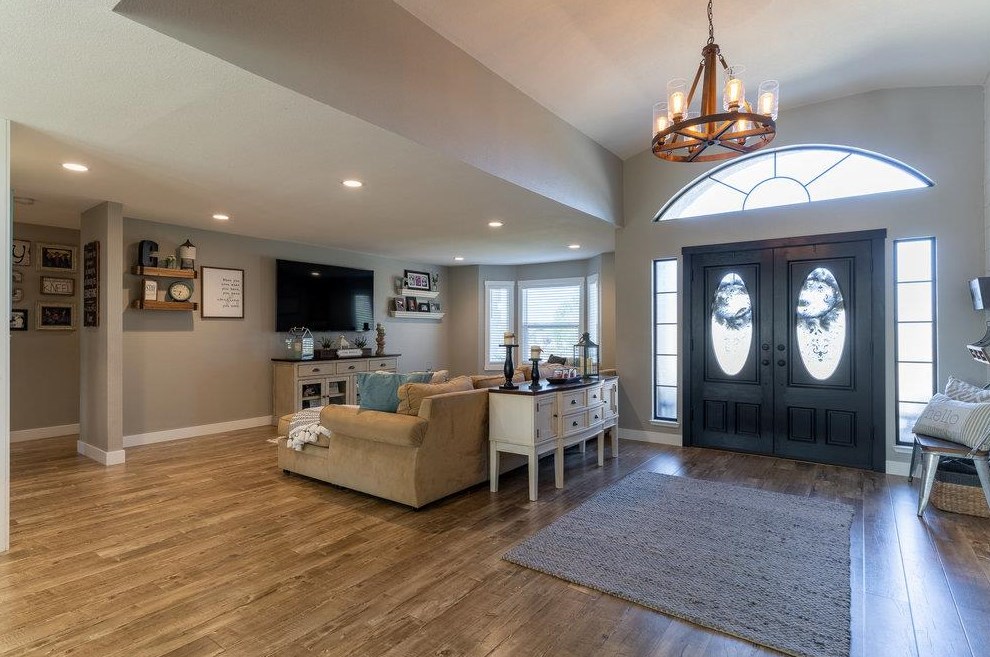 640 Ridgemark Dr, Hollister CA  95023-6457 exterior