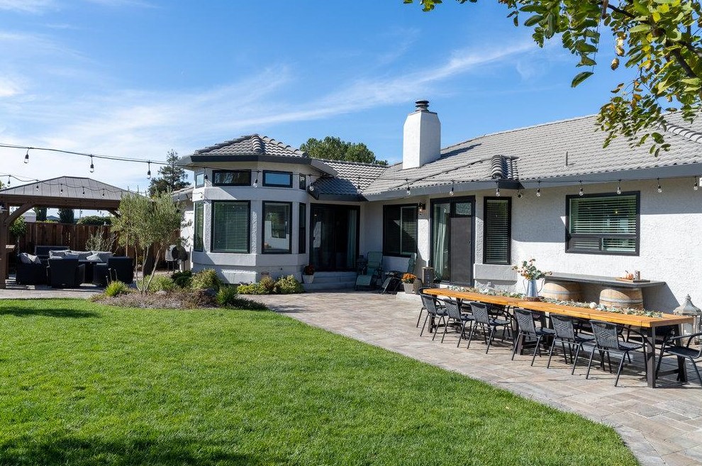 640 Ridgemark Dr, Hollister CA  95023-6457 exterior