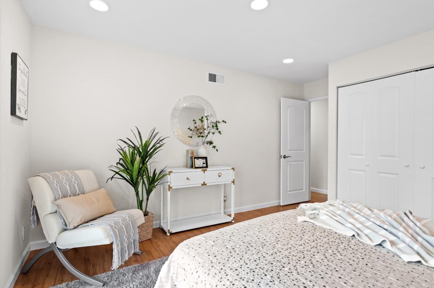 20185 Northglen Sq, Cupertino CA  95014-0567 exterior