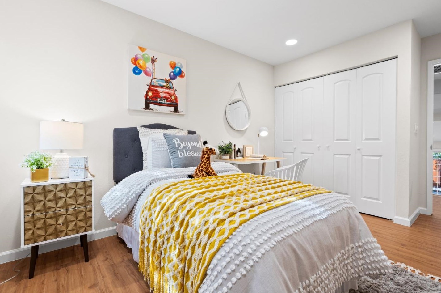 20185 Northglen Sq, Cupertino CA  95014-0567 exterior