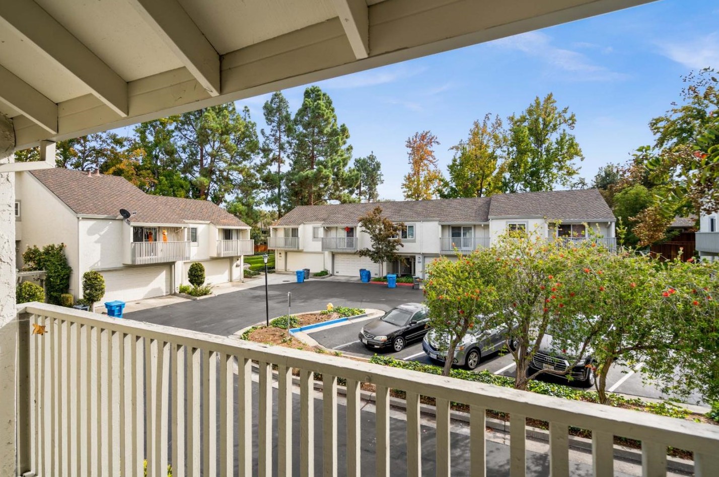 20185 Northglen Sq, Cupertino CA  95014-0567 exterior