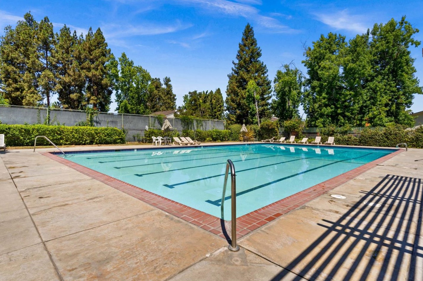 20185 Northglen Sq, Cupertino CA  95014-0567 exterior