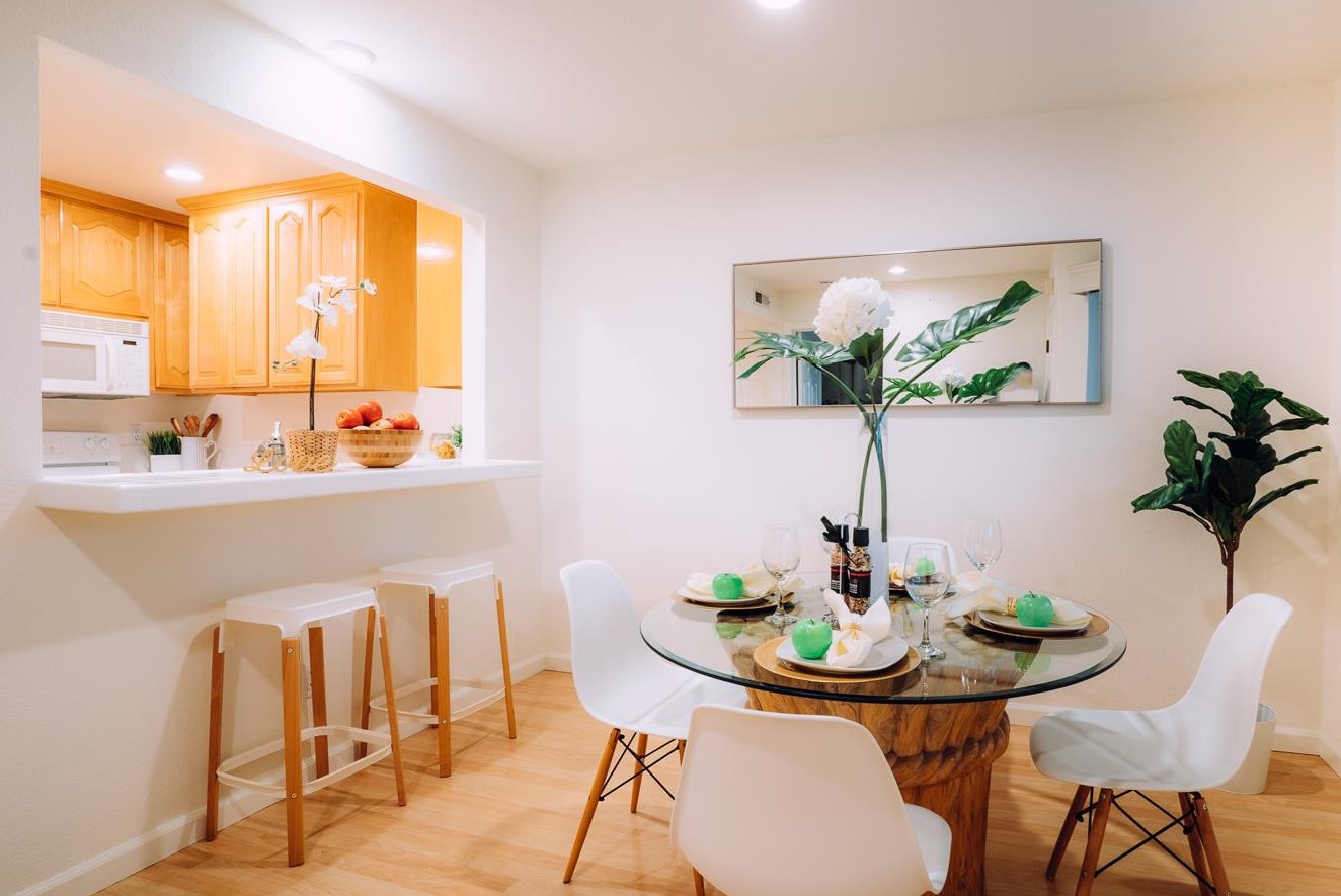 576 W Parr Ave 12, Los Gatos, CA 95032
