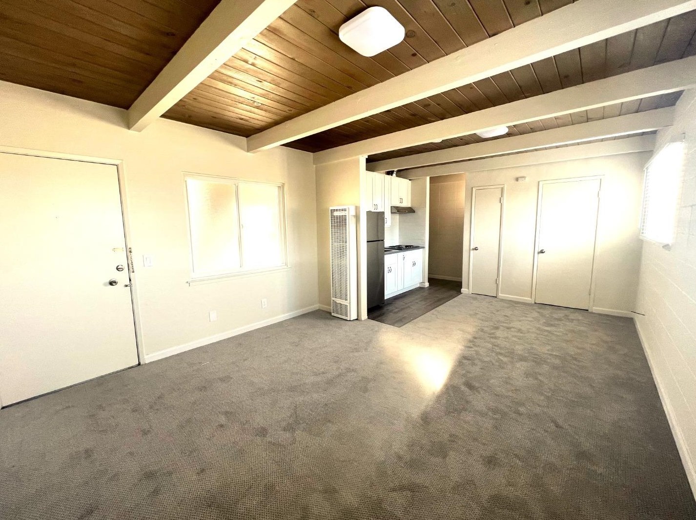 1749 Laurel St, San Carlos, CA 94070