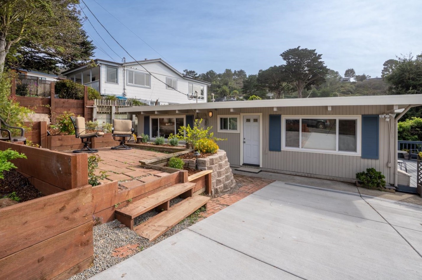 608 Carmel Ave, Pacifica, CA 94044