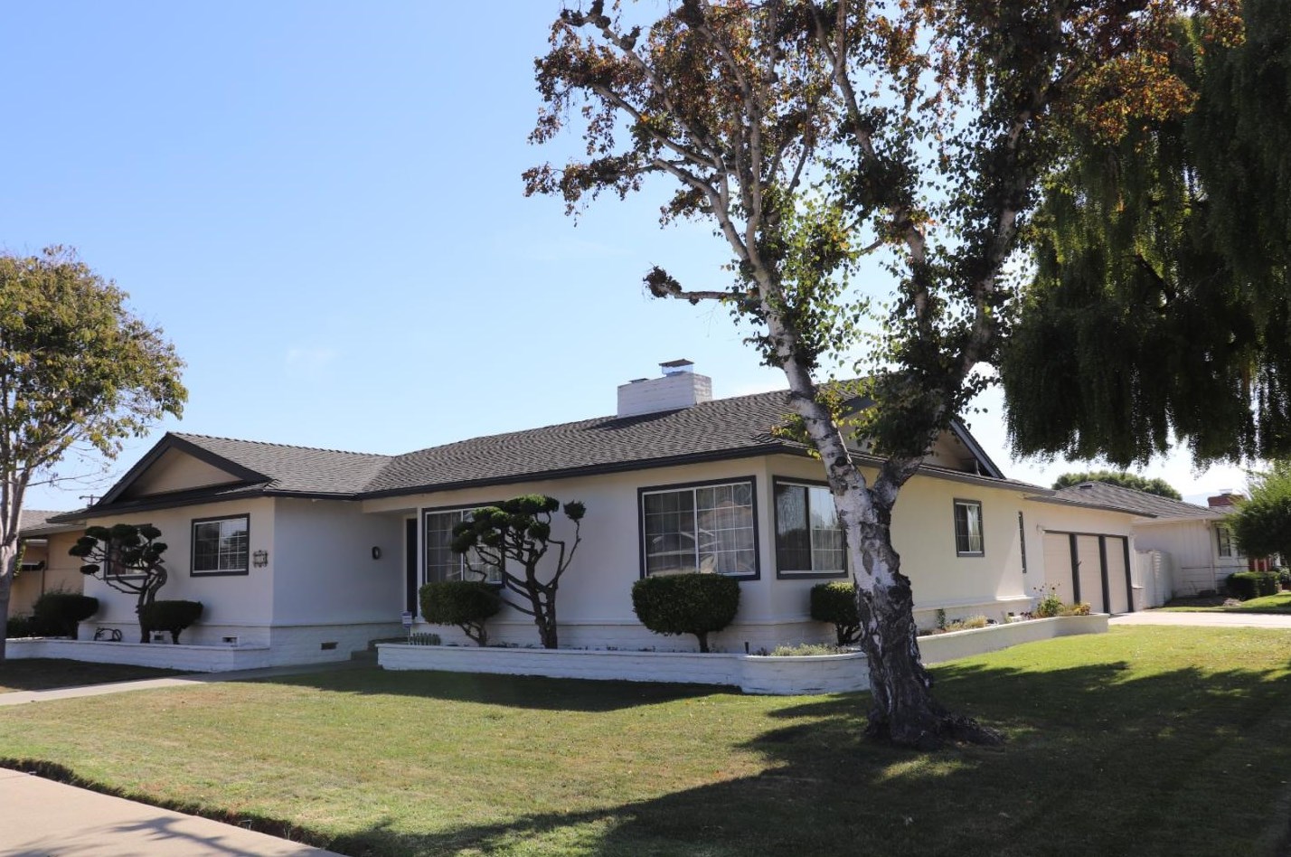 630 Santa Cruz Ave, Salinas, CA 93901-3915