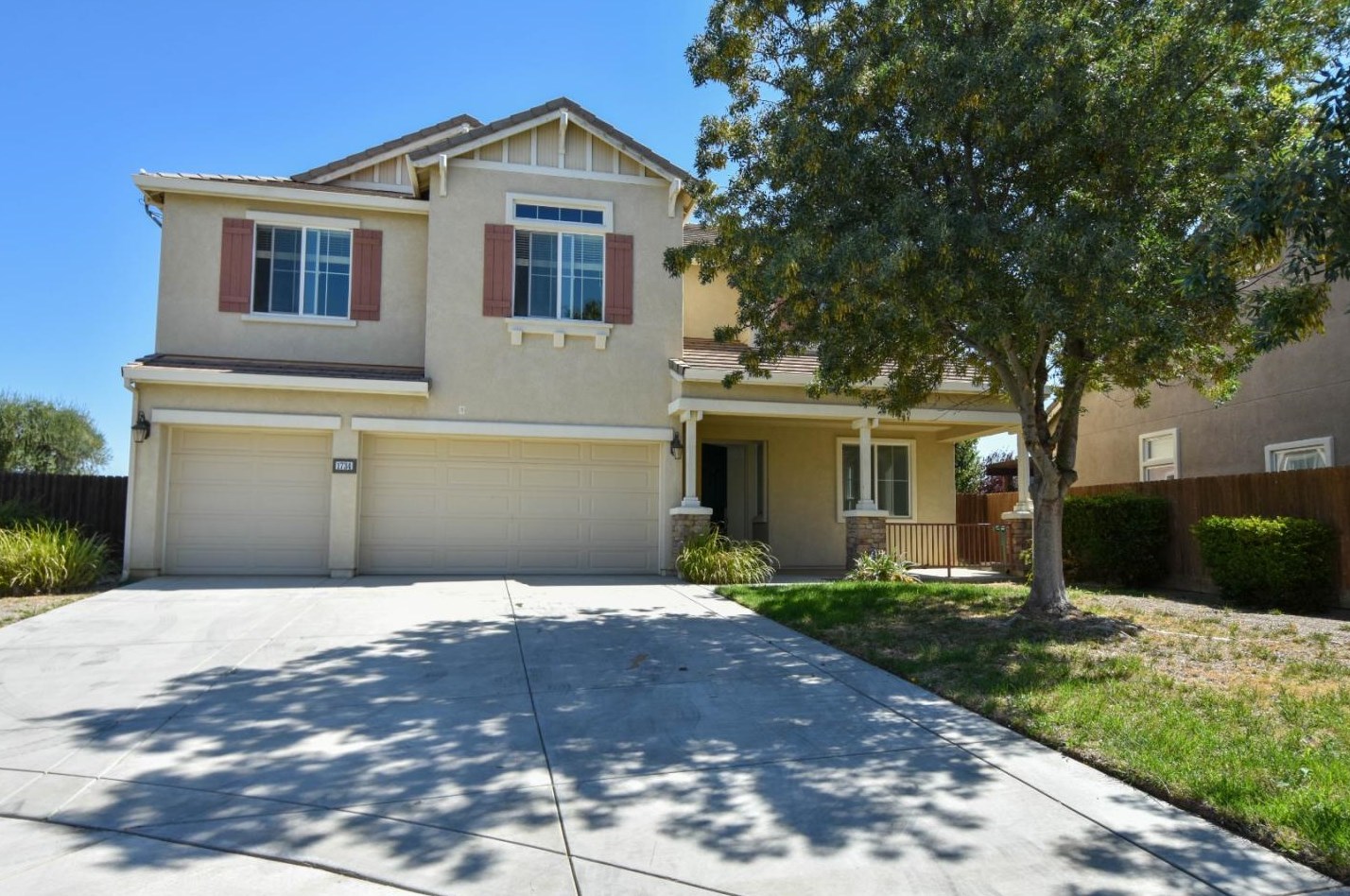 1734 Crystal Ct, Los Banos, CA 93635