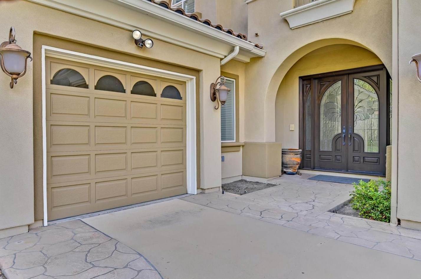 2636 Featherwood St, Thousand Oaks, CA 91362-5148
