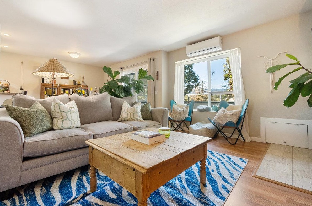 61 Redding Rd, Campbell, CA 95008