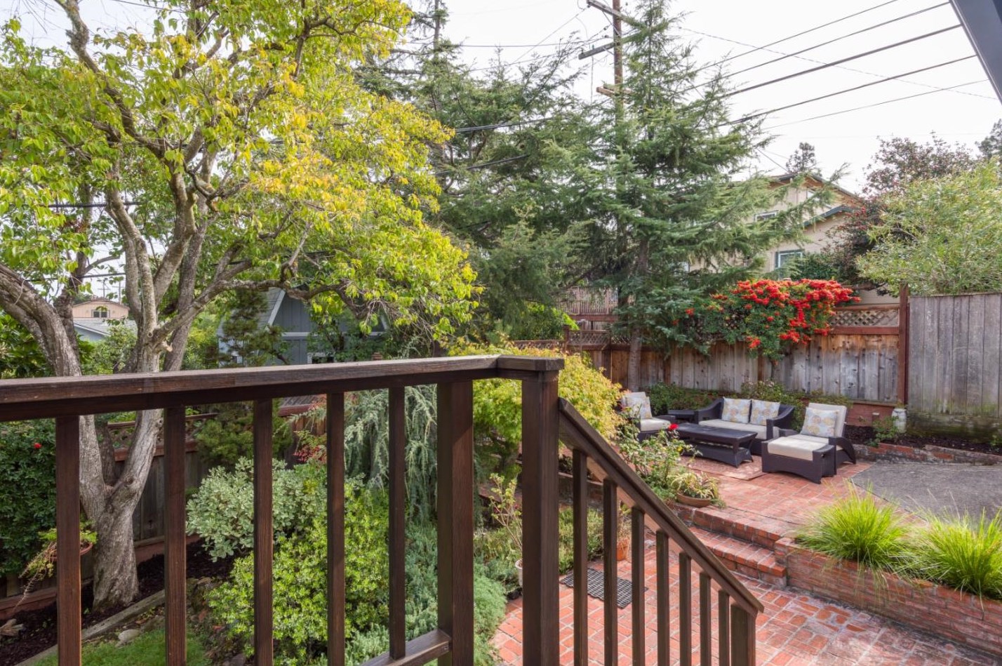 4001 Wilshire Ave, San Mateo CA  94403-4166 exterior