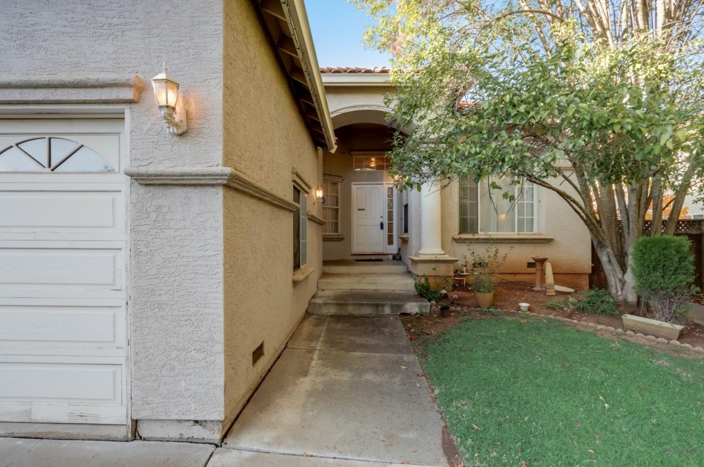 321 Wright Ave, Morgan Hill, CA 95037