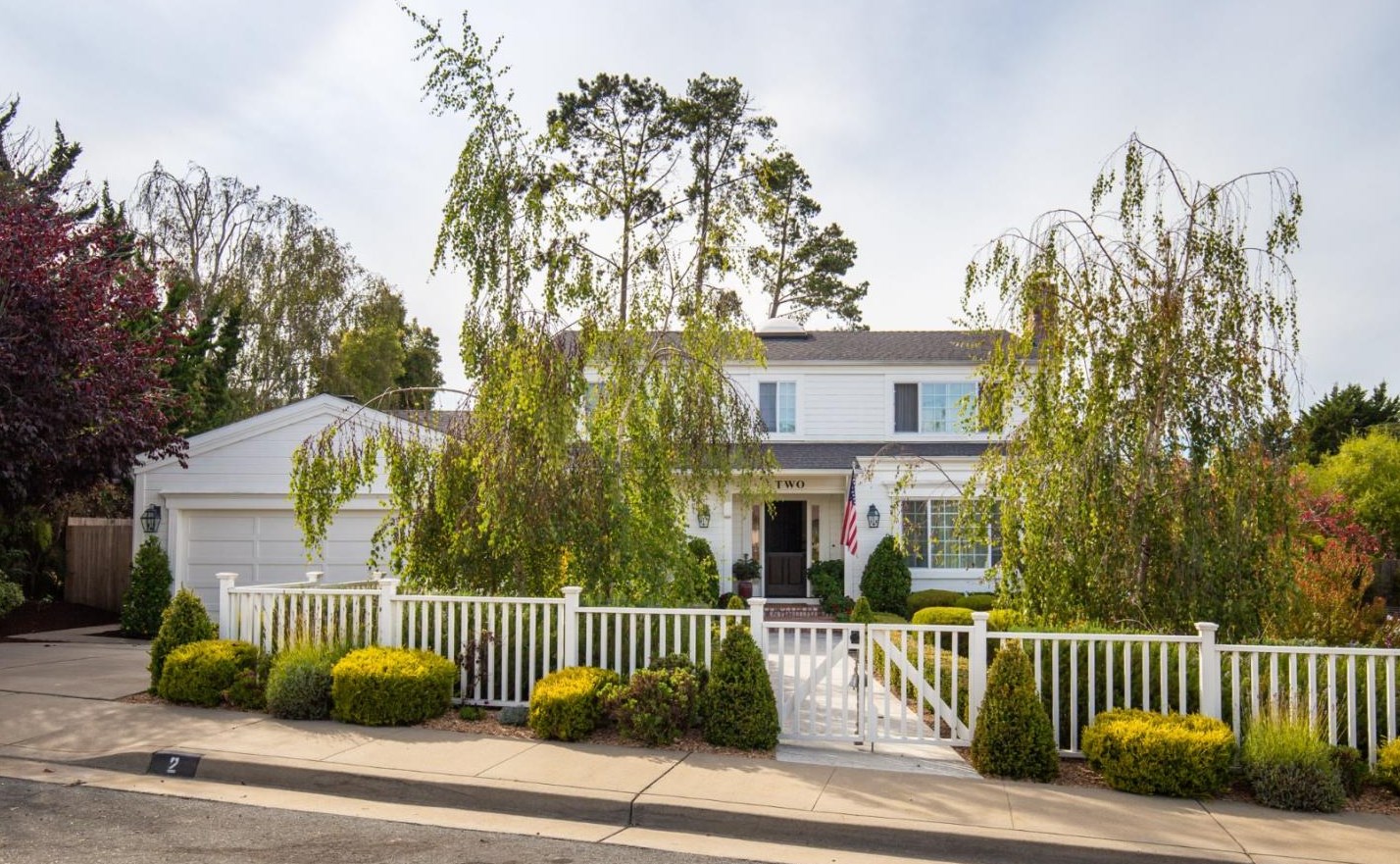 2 Black Tail Ln, Monterey, CA 93940-6306