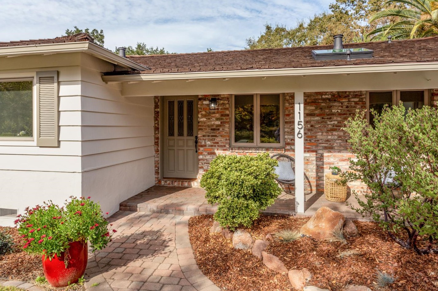 1156 Laureles Dr, Los Altos, CA 94022