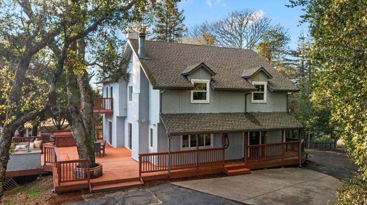 23758 Hutchinson Rd, Los Gatos, CA 95033