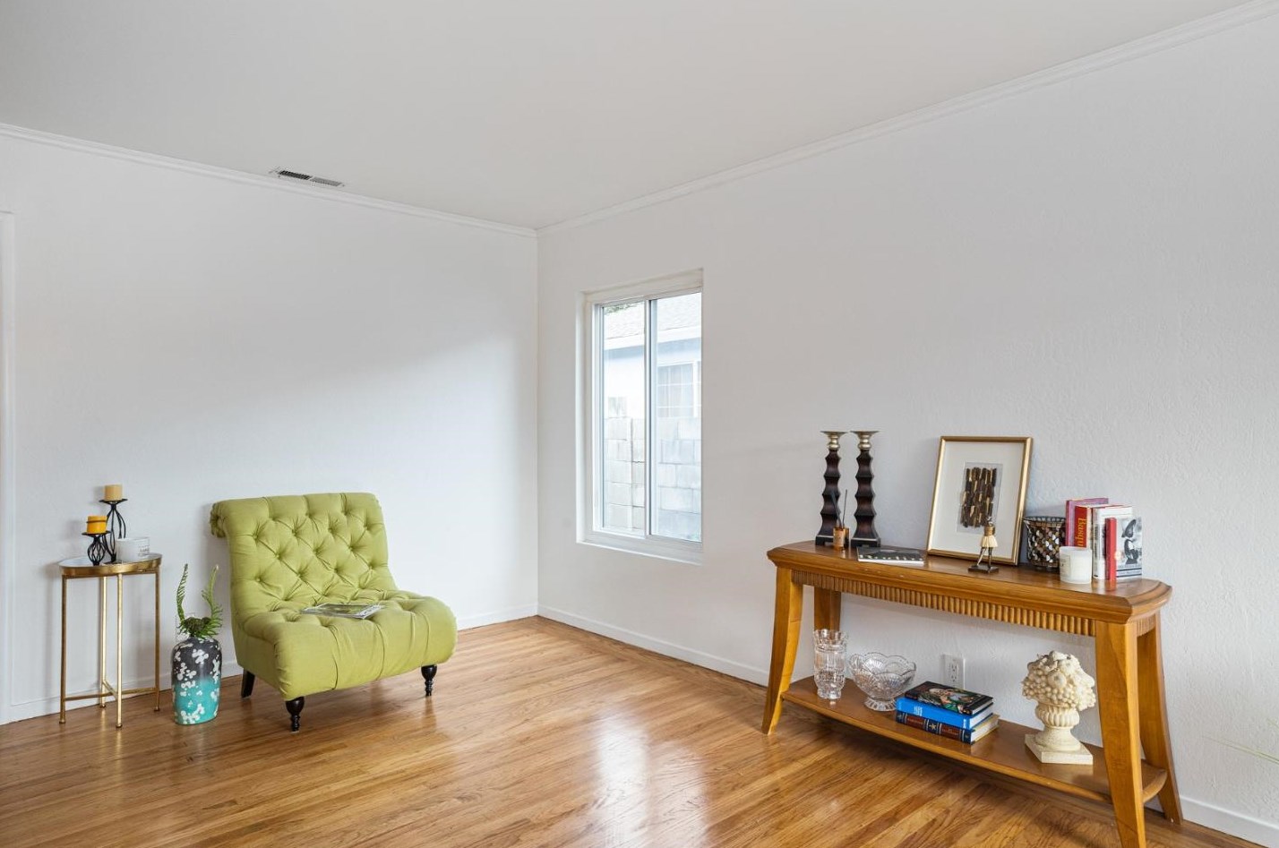 1223 Camellia Dr, Palo Alto, CA 94303