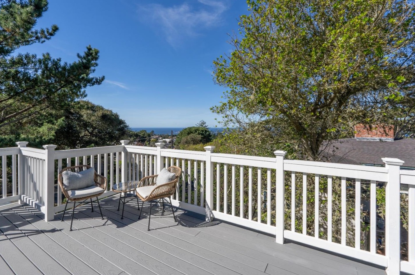 1289 Bishop Pl, Del Monte Park, CA 93950