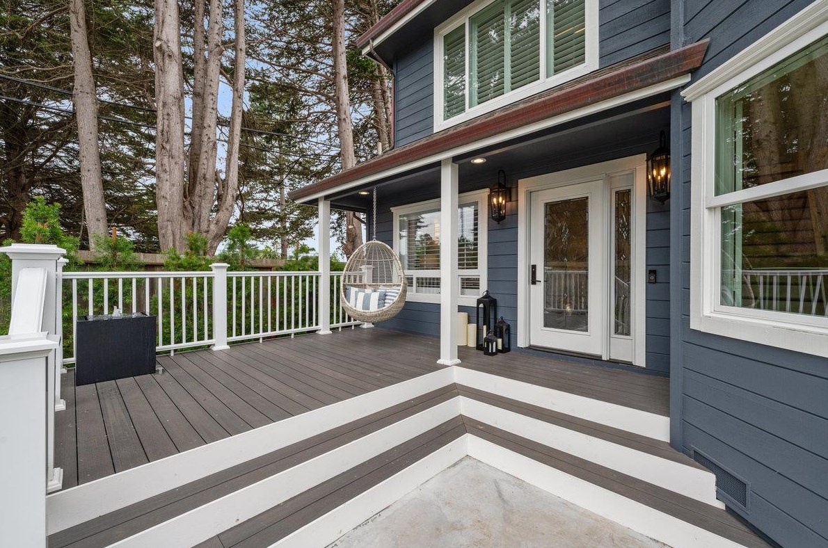 501 Cypress Ave, Moss Beach, CA 94038