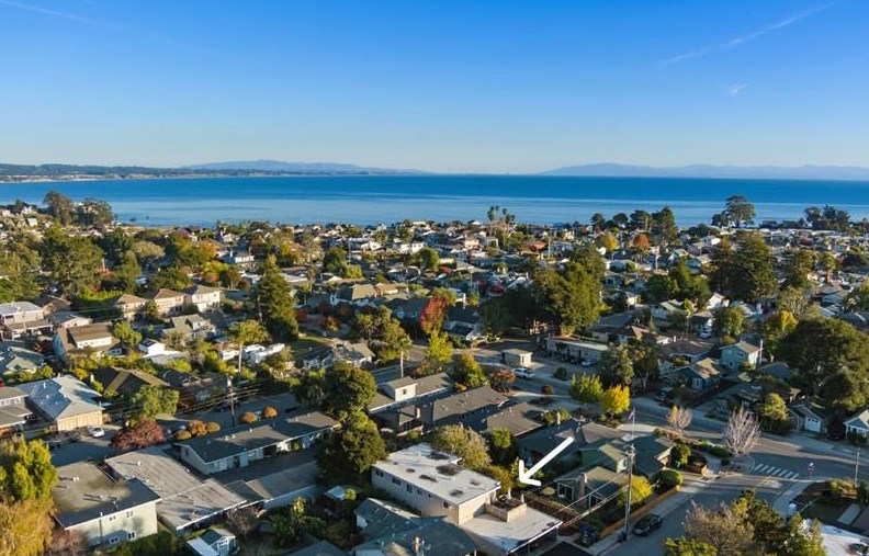 1710 46th Ave, Capitola, CA 95010