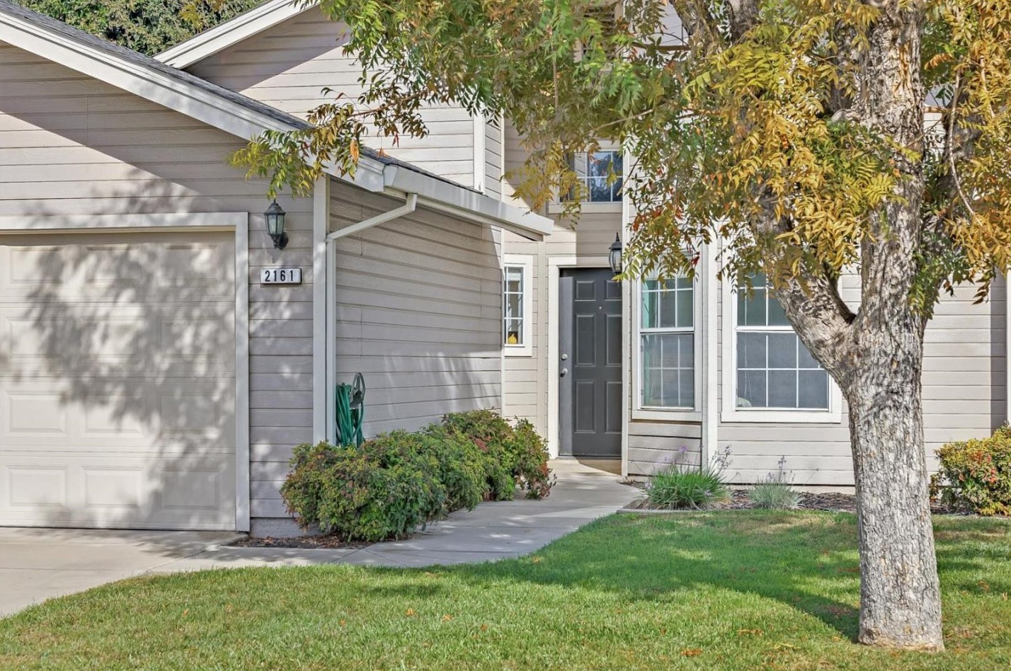 2161 Royal Wood Ln, Turlock, CA 95380
