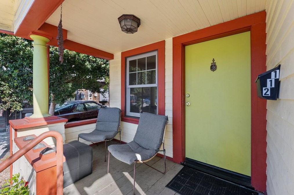 112 Ocean St, Santa Cruz, CA 95060-5116