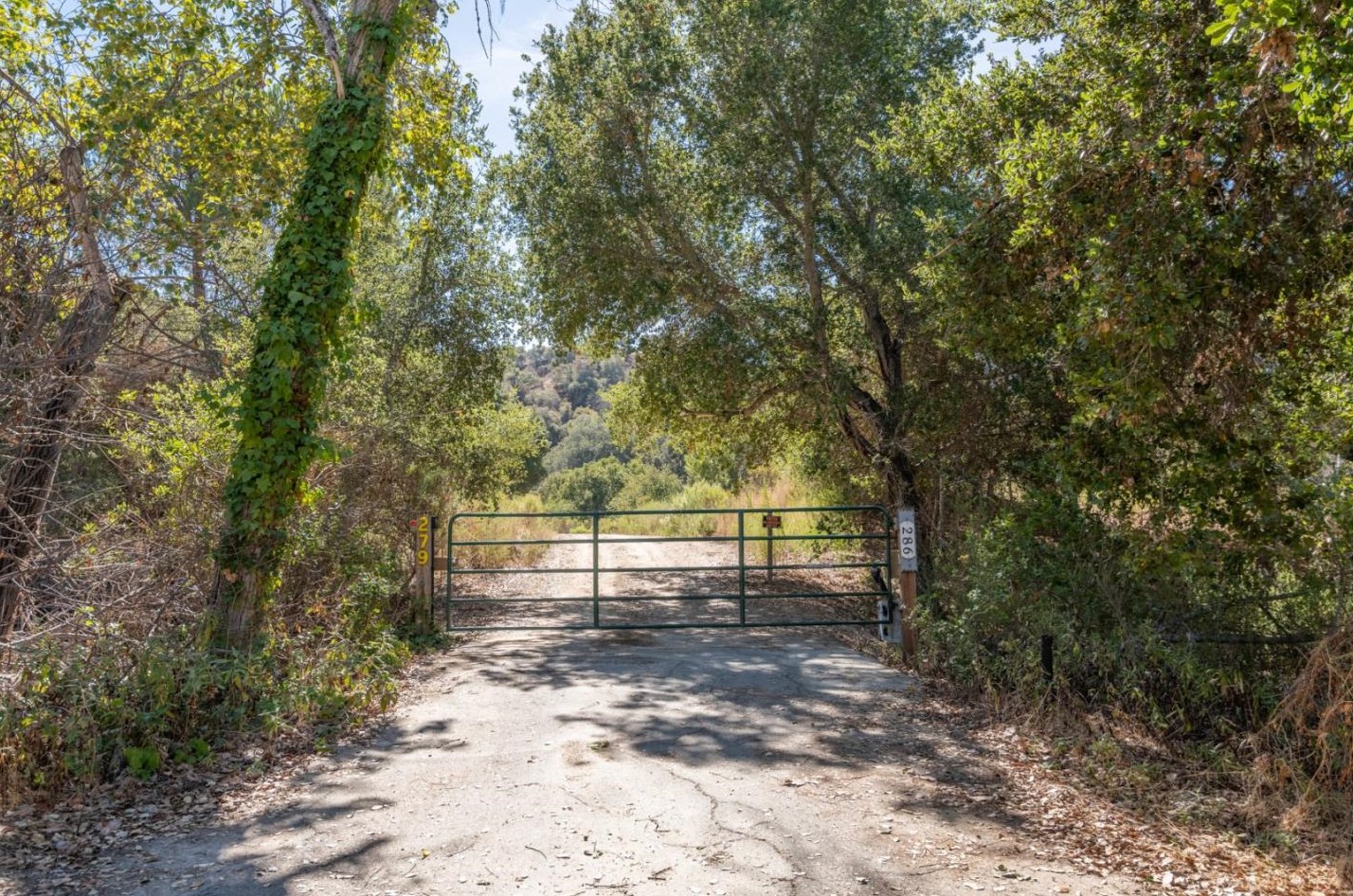 286 San Benancio Rd, Salinas, CA 93908-9181