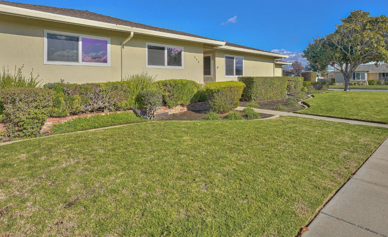 680 San Leandro Way, Salinas, CA 93901-1040