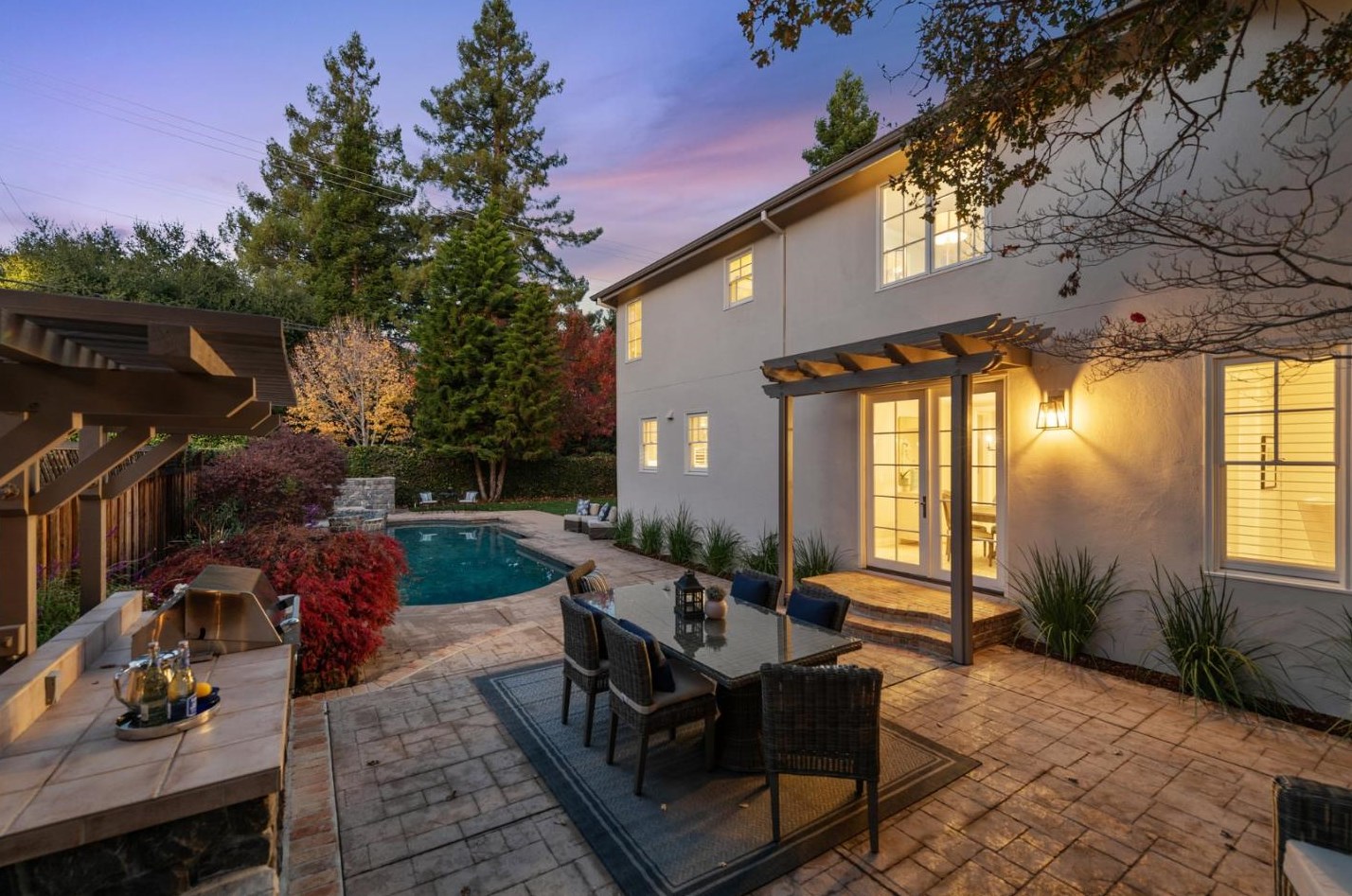 185 Hanna Way, Menlo Park CA  94025-3581 exterior