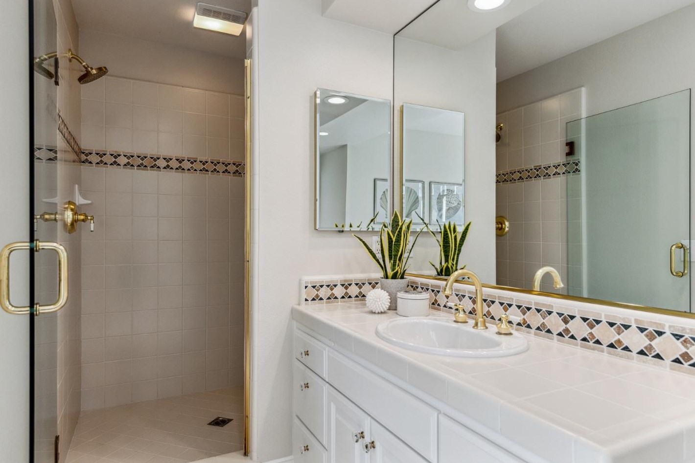 185 Hanna Way, Menlo Park CA  94025-3581 exterior