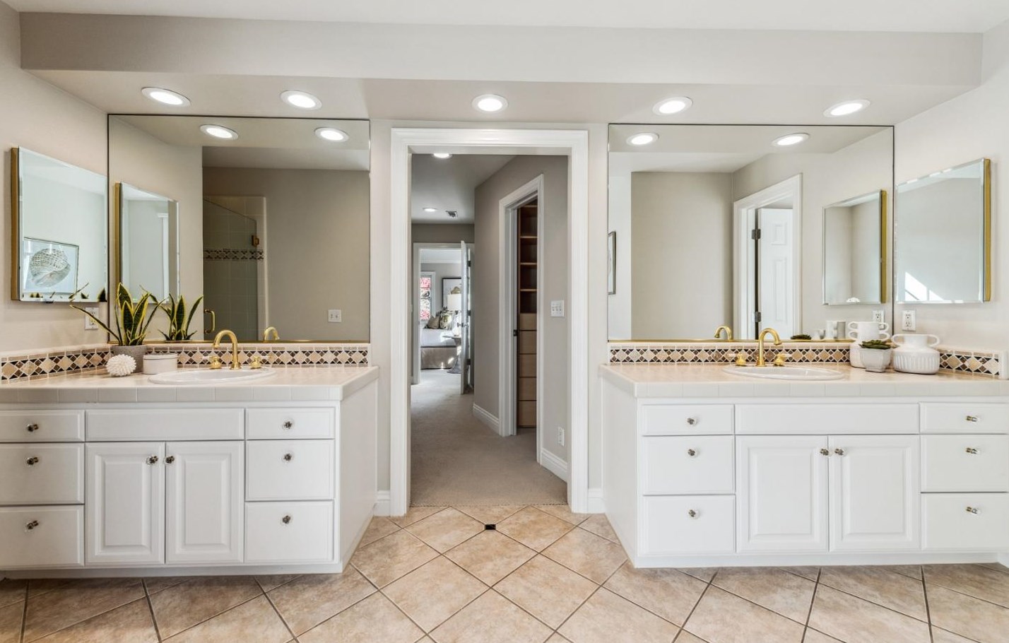 185 Hanna Way, Menlo Park CA  94025-3581 exterior